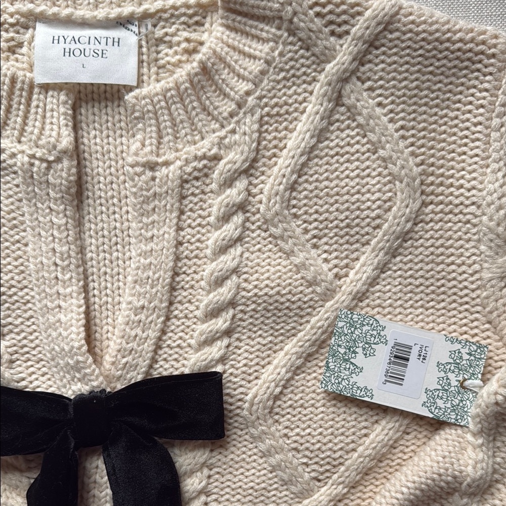 NWT Hyacinth House Velvet Bow Bea Cardigan - Picture 3 of 3
